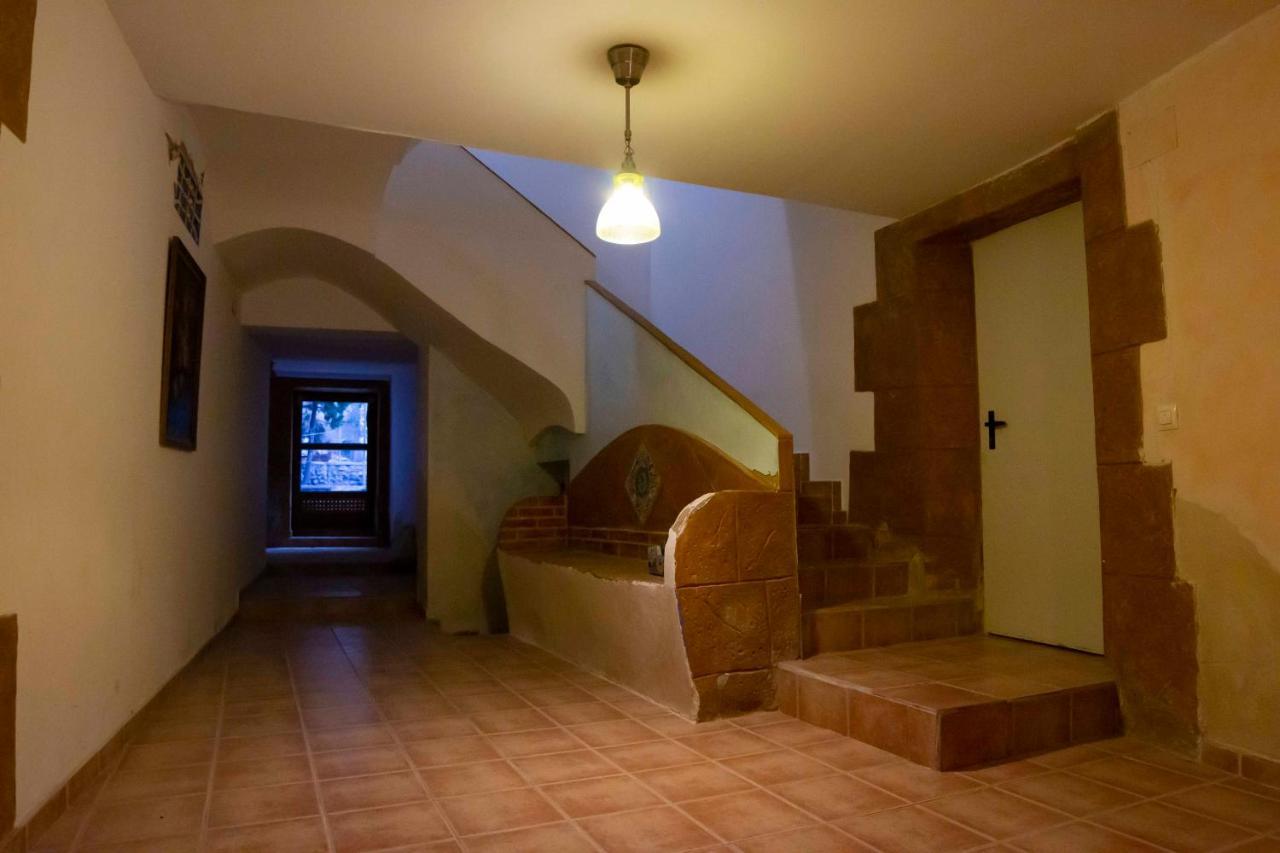 Apartamentos Erlueta Calatayud Ngoại thất bức ảnh